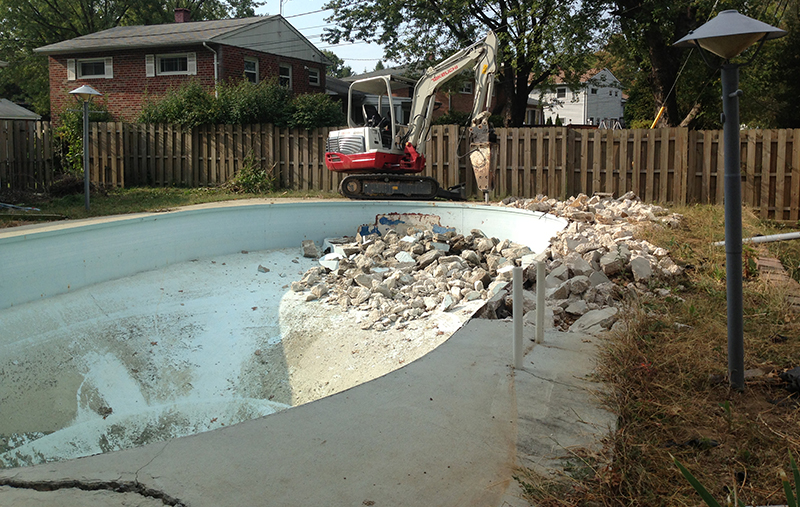 Carroll Bros. Contracting Foreclosure Pool Removal Before Shot