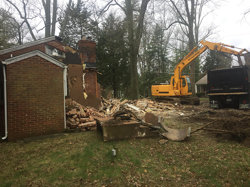Edgewater home demolition during